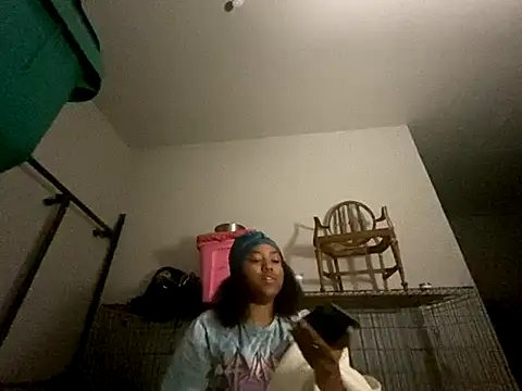 princesslivv online show from October 28, 4:40 am