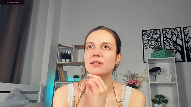 DarnellPesnell online show from October 17, 9:18 pm