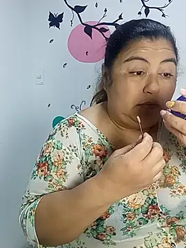 curvy diva  online show from September 13, 11:29 am