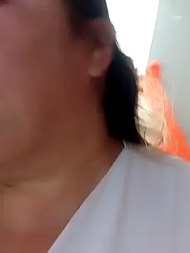 curvy diva  online show from October 27, 1:06 pm