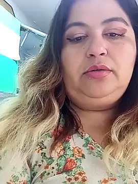 curvy diva  online show from September 21, 12:04 pm