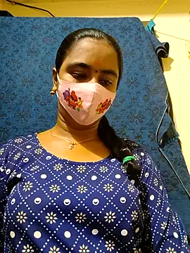 mini-queen online show from February 20, 4:08 pm