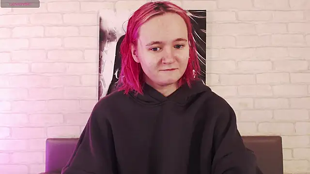 Ericha Stone online show from September 29, 1:22 am