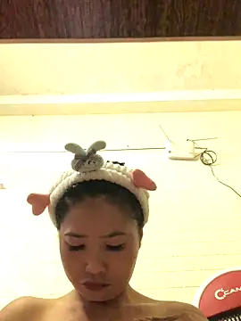 Snapshot of LiLy-0477 chatting on September 13, 10:12 am LiLy-0477 online show from September 13, 10:12 am