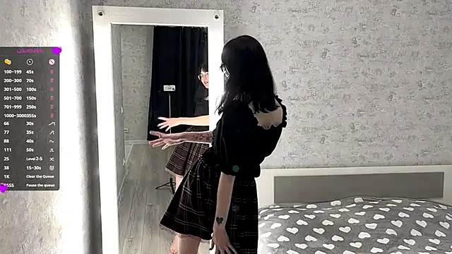 FakeLamb online show from October 1, 6:13 pm