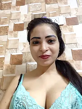 QUEEN-ADITI online show from September 19, 2:49 pm