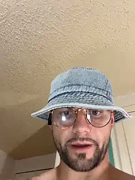 CaptHook931 online show from April 4, 1:15 am