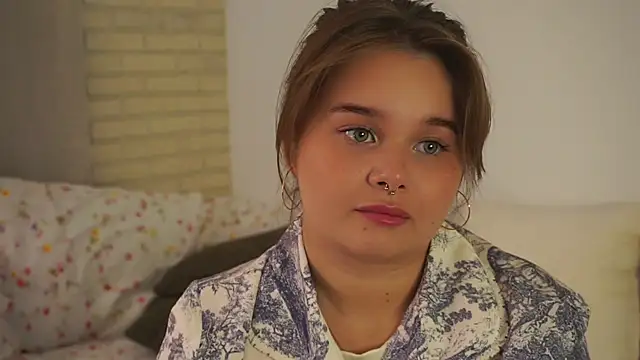 Anna Nicol online show from September 9, 2:06 pm