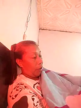 Naomi-Mature online show from December 15, 9:25 am