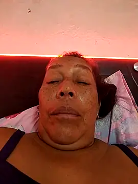 Naomi-Mature online show from April 11, 9:02 am