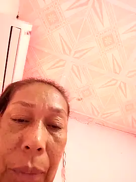 Naomi-Mature online show from January 15, 8:09 am