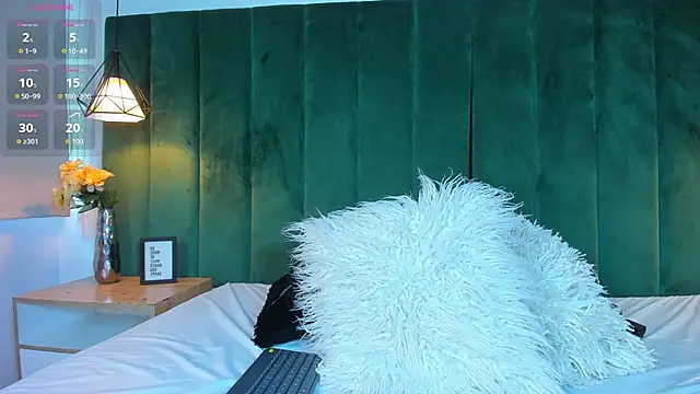 kittyy milk 001 online show from November 3, 9:30 pm