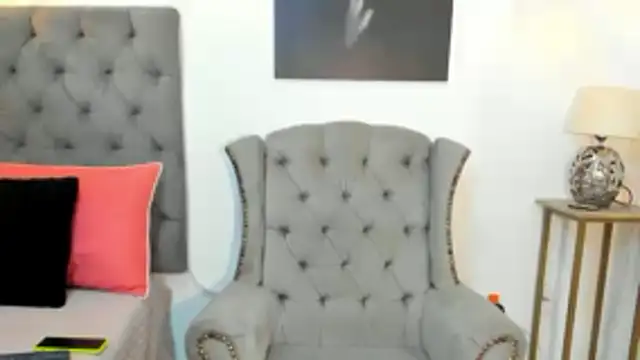 Snapshot of nahiroby_ebony chatting on October 23, 3:29 pm nahiroby ebony online show from October 23, 3:29 pm