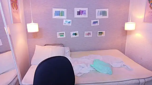 fat naughtyass online show from April 17, 1:24 pm