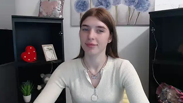 JuiceLips   online show from October 27, 4:02 pm