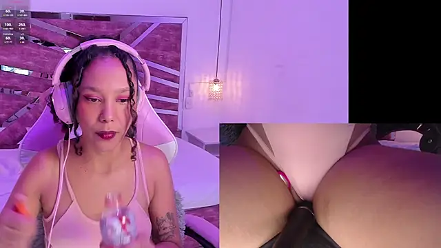 NovaLyn online show from November 5, 4:18 am