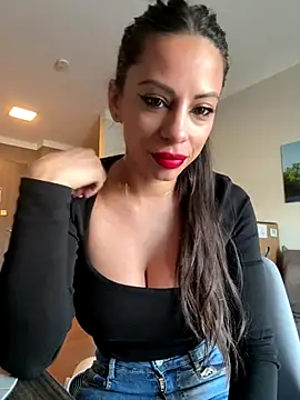 Teparolaverga1990 online show from January 7, 10:51 am