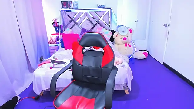 Luna Analya online show from February 24, 2:38 pm