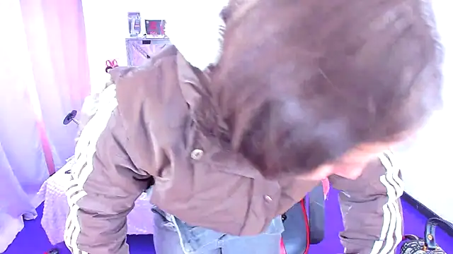 Luna Analya online show from February 17, 2:05 pm