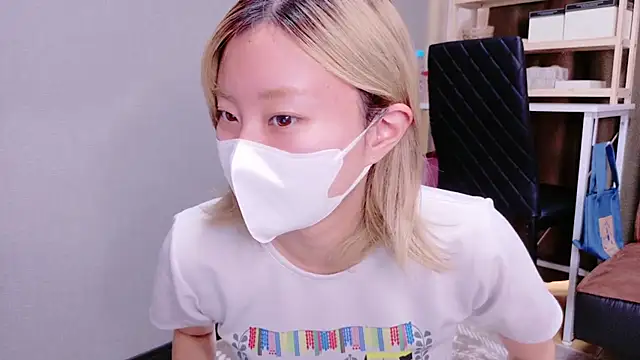 Snapshot of Nana__ch chatting on October 24, 7:48 am Nana ch online show from October 24, 7:48 am