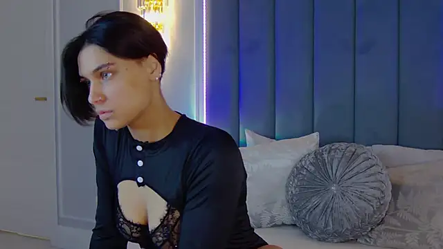 VioletAsh online show from October 2, 4:28 am