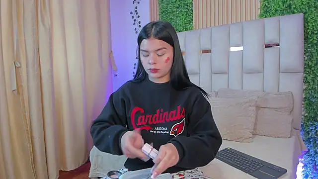 Jade Nmm online show from January 8, 2:10 pm