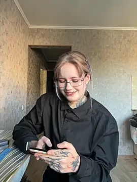 n1ghtcloud online show from September 24, 10:58 am