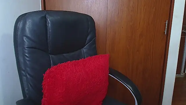 melikaronit2 online show from September 11, 7:03 pm