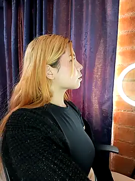 SiennaValera online show from September 10, 6:41 pm