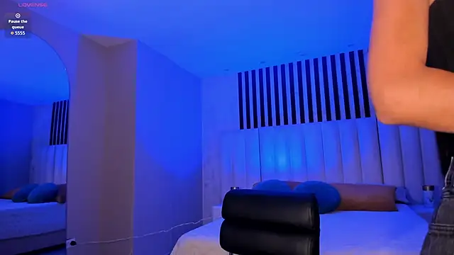 BonnyRose online show from March 30, 7:02 pm