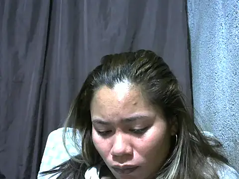 Sweeetgurll online show from February 16, 4:51 pm