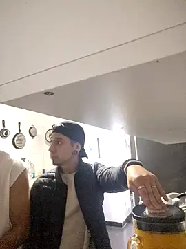 abnerdam01 online show from October 28, 11:42 pm