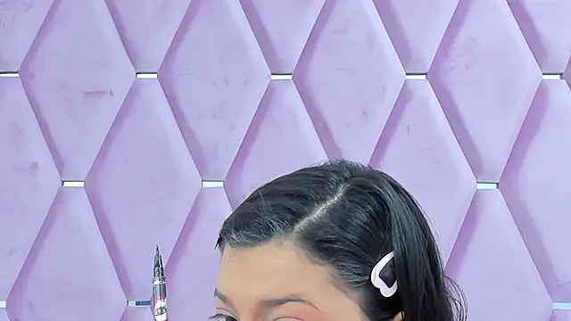 MaskedGirl  online show from October 8, 11:47 am