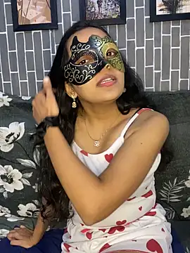 Riya-6969 online show from December 19, 10:35 pm