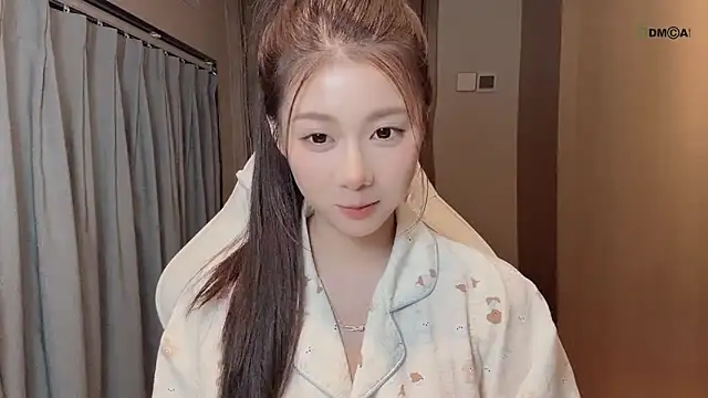 Makinghappymyself  online show from December 2, 2:41 pm