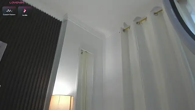 Zahra milks online show from April 4, 1:10 pm