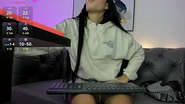 Zahra milks online show from December 2, 2:08 pm