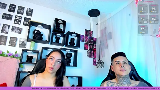 Sarahandzack online show from November 15, 6:42 pm