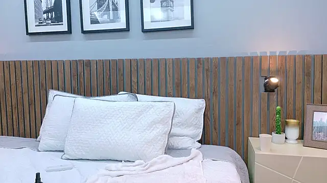 luna roja25 online show from December 20, 2:54 pm