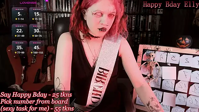 NoelleGothicShadow online show from October 25, 10:49 pm