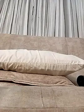 Marian Zeller online show from November 2, 4:27 am