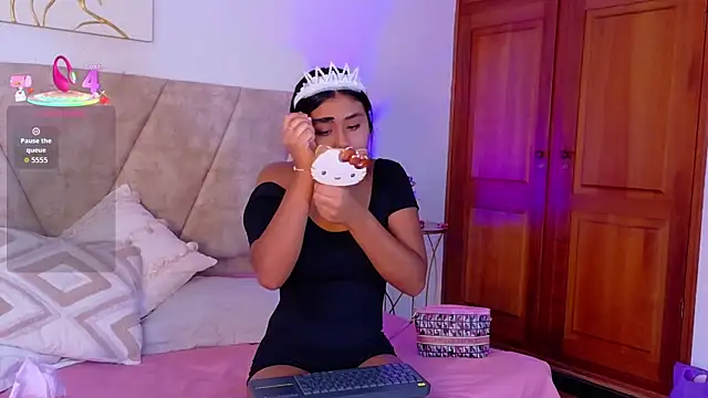 Kitty Rose   online show from December 5, 8:43 pm