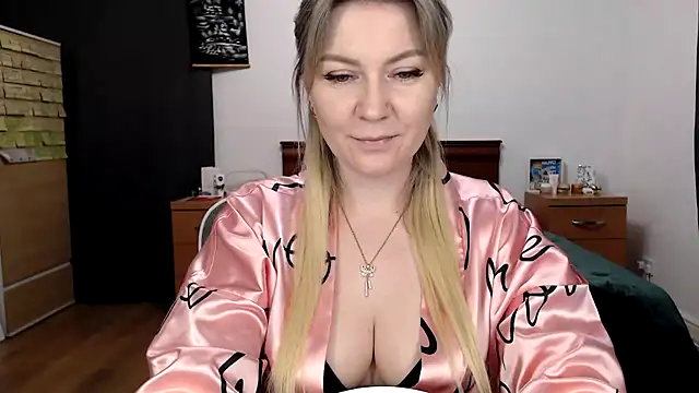 ParadiseAlina online show from February 18, 7:35 pm