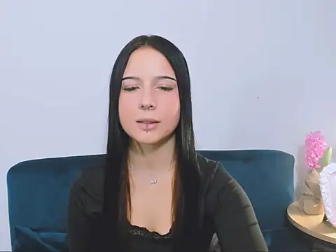 TaliaAdorable online show from November 25, 9:15 pm