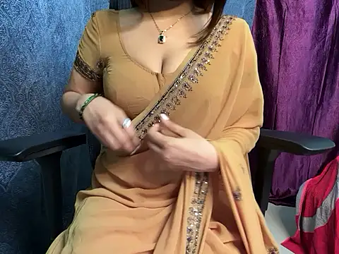 YoursSuku online show from October 4, 8:24 pm