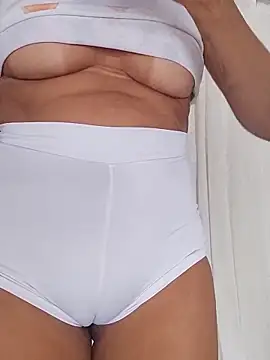 Katianesantos online show from September 16, 5:32 pm