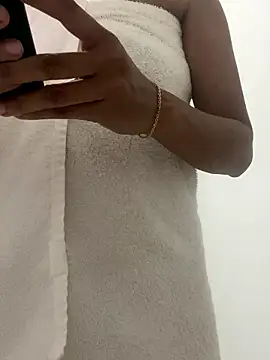 Katianesantos online show from January 11, 9:53 pm