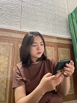 Snapshot of Lonnina chatting on October 24, 2:51 am Lonnina online show from October 24, 2:51 am