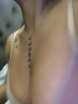 kdfoxxx online show from September 13, 11:51 am