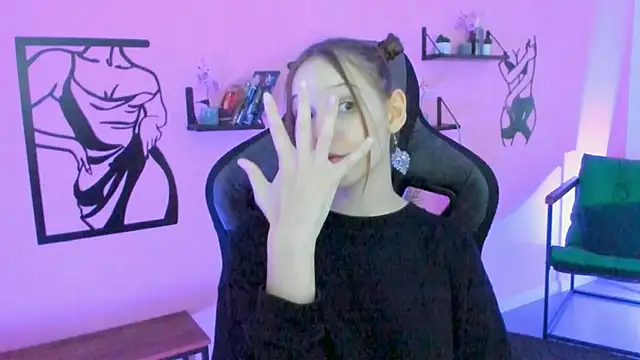 JenniferKiim online show from October 7, 11:25 am